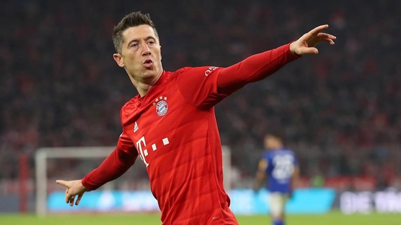 ROBERT LEWANDOWSKI